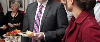 Landshövdingens fika lockade länsborna