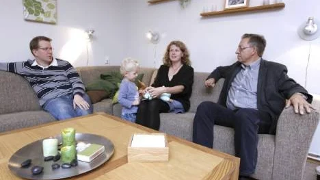 "Man ska ta tillvara det goda i realationen och genom PREP får man verktyg för att hantera också det som är problematiskt" säger Mirjam Eriksson, präst i Sörbyakyrkan i Antnäs. Till vänster Bo Eriksson, präst i Norrfjärdens församling och till höger Lars-Åke Andersson, samarbetspräst i Hortlax.
