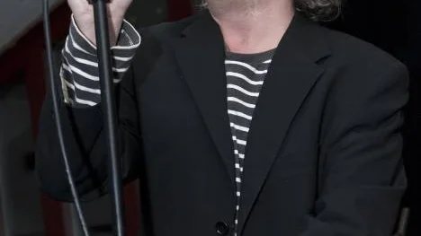 Anders Sundqvist sjöng med känsla och bravur när han på onsdagskvällen äntrade scenen på Inlandskults julfest.