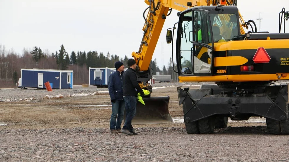 Anställda. 150 personer beräknas sysselsättas i den nya husfabriken. I dagsläget har företaget 250 anställda.