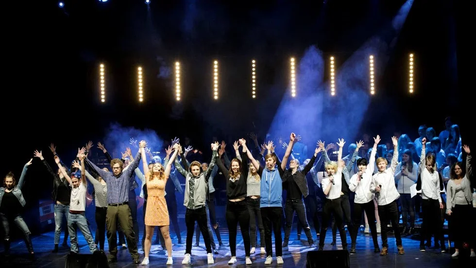 Nästan 100. Tillsammans har elever från Christinaskolan och Musik- och dansskolan gjort årets musikal. Det är närmare 100 elever som deltar.