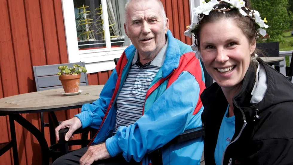 Kul grej. Både unga och gamla njöt av utflykten, när Torbjörn Eriksson och Catharina Ekman.