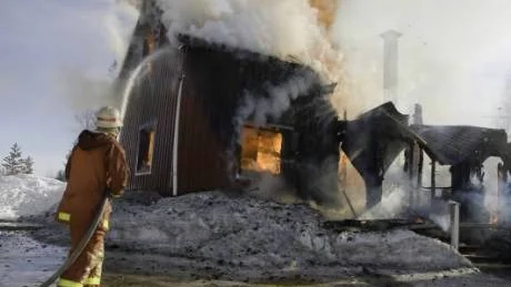 BRAND. En villa i Anttis totaltförstördes i en brand på fredagsförmiddagen.