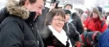 Sade ja med marknaden som vittne