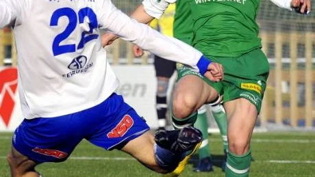TUFFT. BBK:s Haris Devic gjorde en bra match defensivt och fick stopp på Jakob Enersens IFK Luleå.
