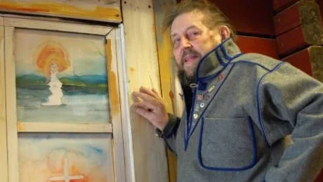 BESVIKEN. I tre år har Elis Aidanpääs verk smyckat sjukhuset i Kiruna. Men än har han inte fått något tack från sjukhusledningen. Foto: Åsa Poromaa