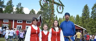 Se: Varmt och glatt när Hägnan firade midsommar