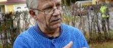 Han vaknade av att hans hus besköts