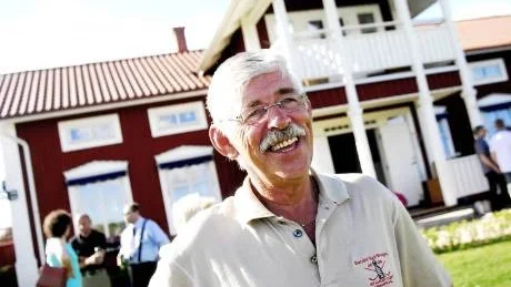 GLAD. Pappa Henrik "Henka" Holmström var på sitt bästa humör under hela dagen i Hortlax.