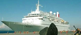 Turistande engelsmän på besök