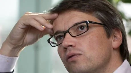 KLURIGT. Göran Hägglund (kd) måste hitta ett sätt att vinna nya väljare utan att reta upp de gamla.