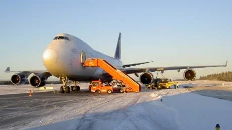 STORT. En jumbojet landade på torsdagen på Kallax. Nu tänds hoppet för Kallax Cargo igen.