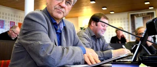 M vill ha svar från socialnämnden