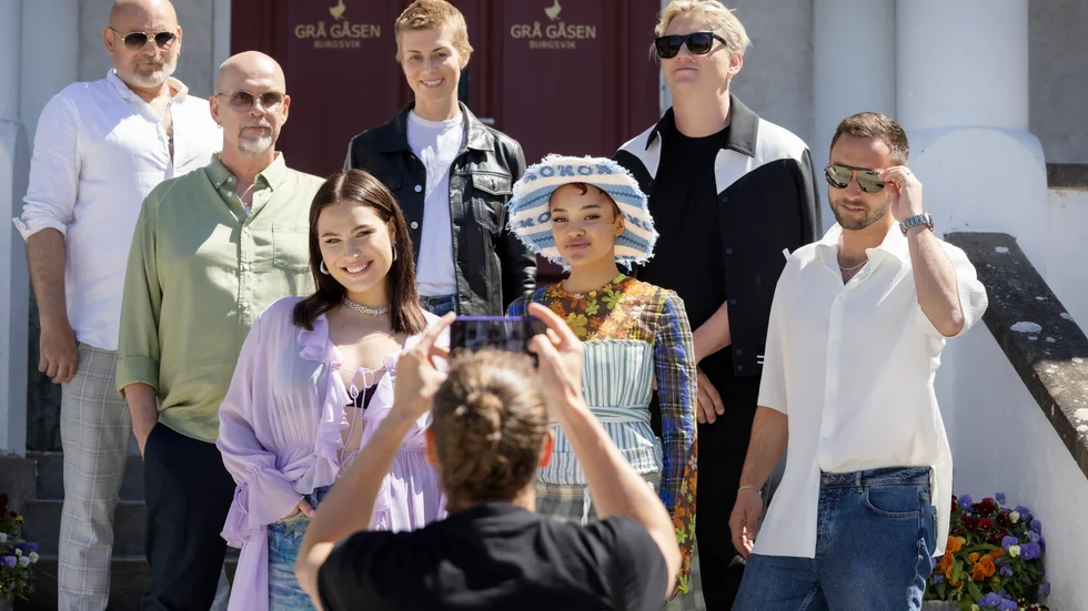 En del av säsongens SMB-styrka: Håkan Hemlin, Mats Wester,  Anna Ternheim, John Engelbert (Johnossi), Molly Hammar,  Daniela Rathana och Måns Zelmerlöw.