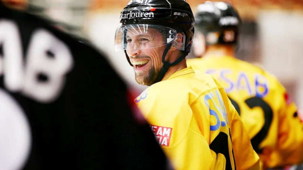 På rinken. Cam Abbott har spelat i Luleå Hockey sedan 2009 tillsammans med brodern Chris.