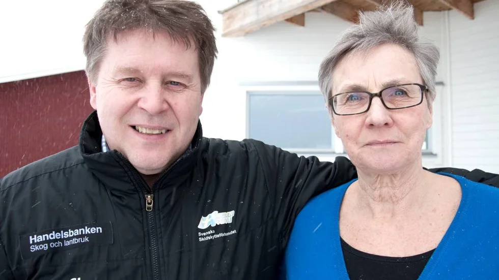 Håller inte med. Staffan Eklund och Anna-Lena Lendholm vid Bodens kommmun anser inte att verksamheten på Hästkraft konkurrerar med den privata kliniken.