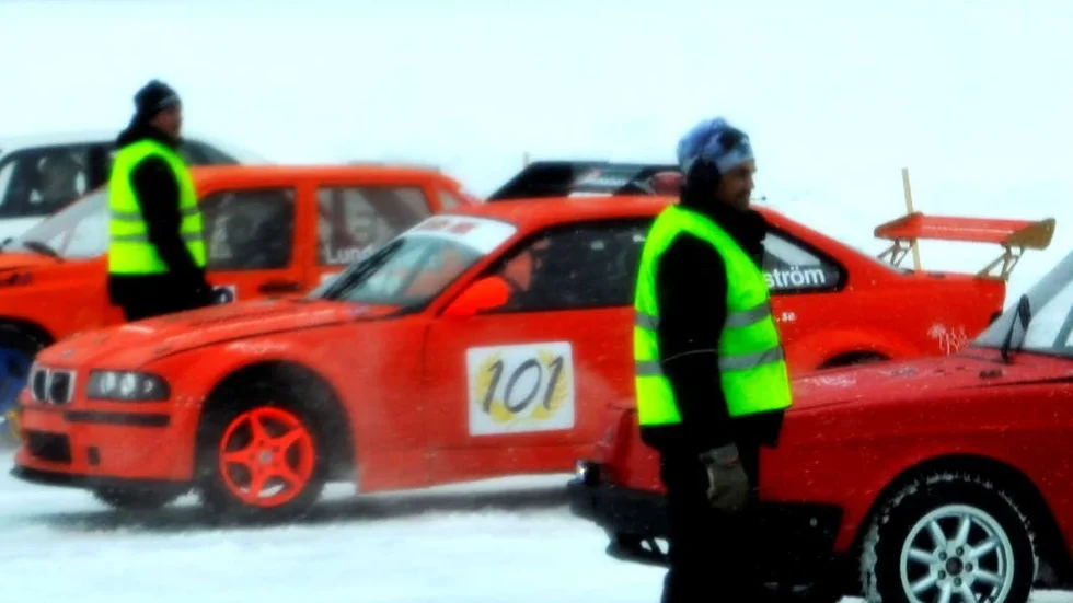 Vinnare. Niklas Sandström var snabbast på Kalixälvens is med sin BMW M3 GTR.