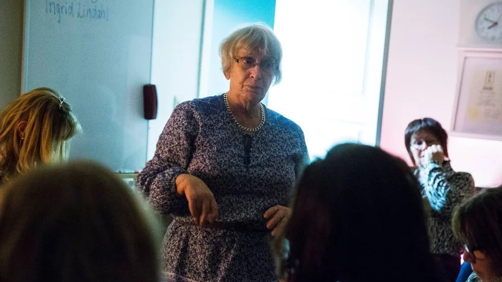 En spark. Ingrid Lindahl fick kontakt med en äldre kvinna på sparkstötting.