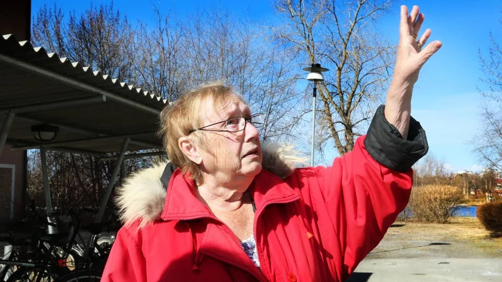 56 år. Gun-Britt Sandberg har bott i sin lägenhet på Malmuddsvägen ett bra tag.