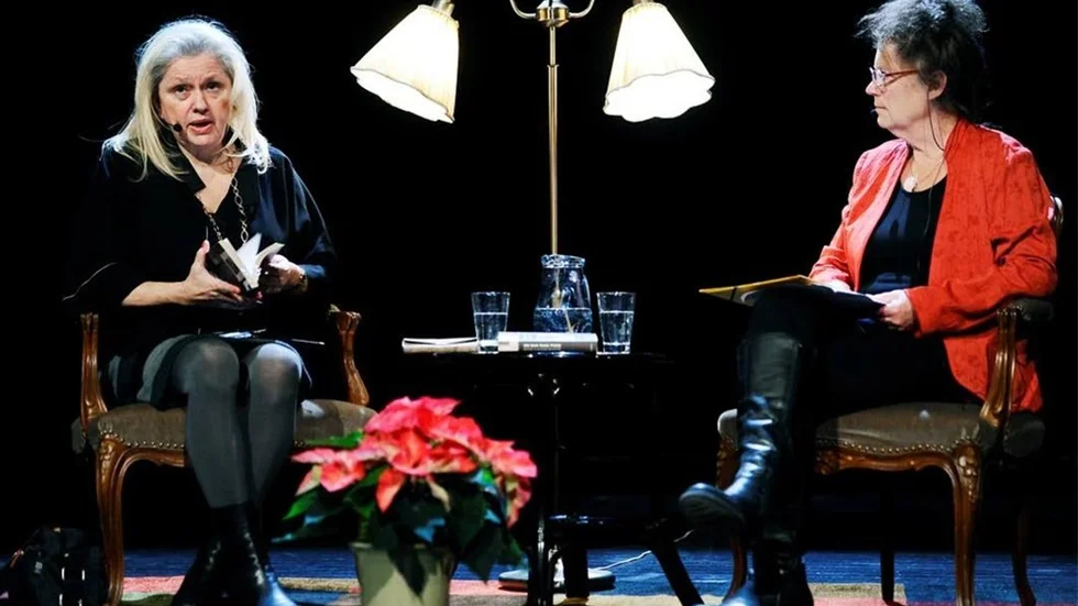 SAMTAL. Rose Laercrantz och Kerstiin Wixe samtalade på tisdagskvällen om boken Om man ännu finns som nu kommer som pocket och som ljudbok.