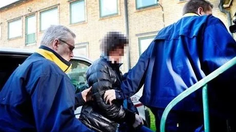 Den rättspsykiatriska avdelningen i Huddinge har beviljats förlängd undersökningstid av 22-åringen som anses skyldig till mordet på Vatchareeya Bangsuan.