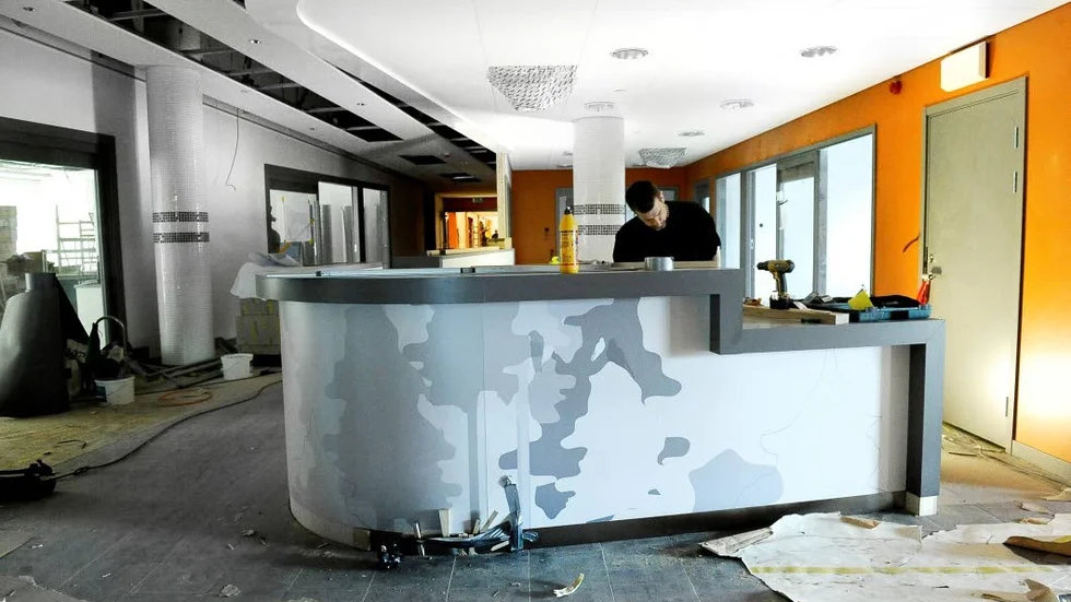 RECEPTIONEN. Receptionen snart klart att ta emot de första gästerna. De ska vara bemannat dygnet runt.