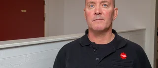 MSB på plats med oljeskyddsexperter och tre containrar med material: "Man tar i lite extra"
