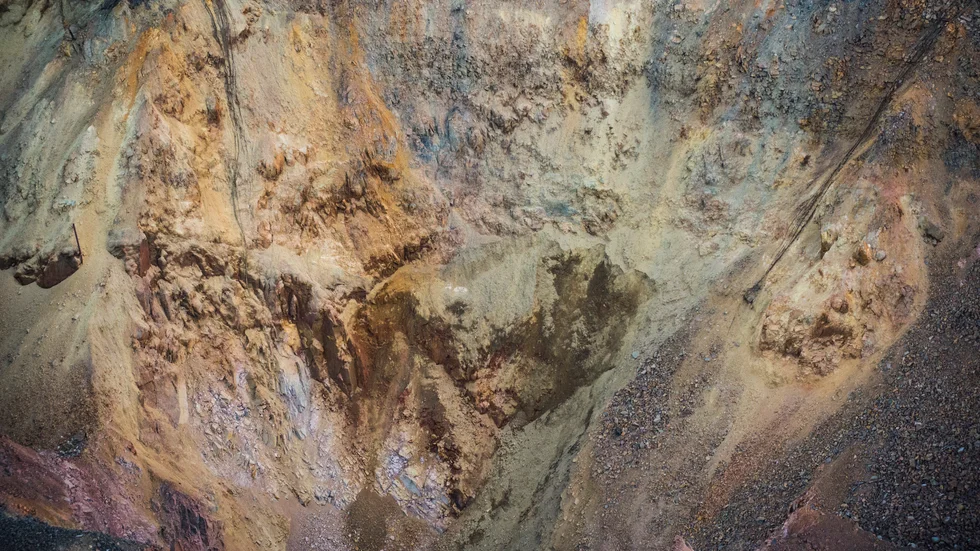 Priset på många mineraler har stigit i takt med att tillgångarna behövs för modern elektronik.