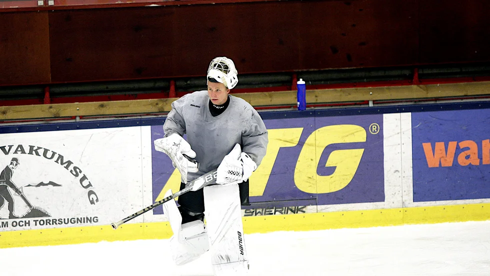 Aleksanteri Heiskanen räddade mängder med straffar mot Forshaga, men MHC föll ändå.