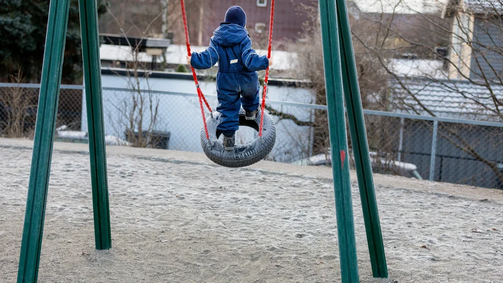 Flera kommuner har placerat små barn på HVB utan vårdnadshavare senaste åren. Det är ingen bra uppväxtmiljö för små barn, tycker varken socialtjänsterna själva, forskare eller barnpsykolog. Arkivbild.