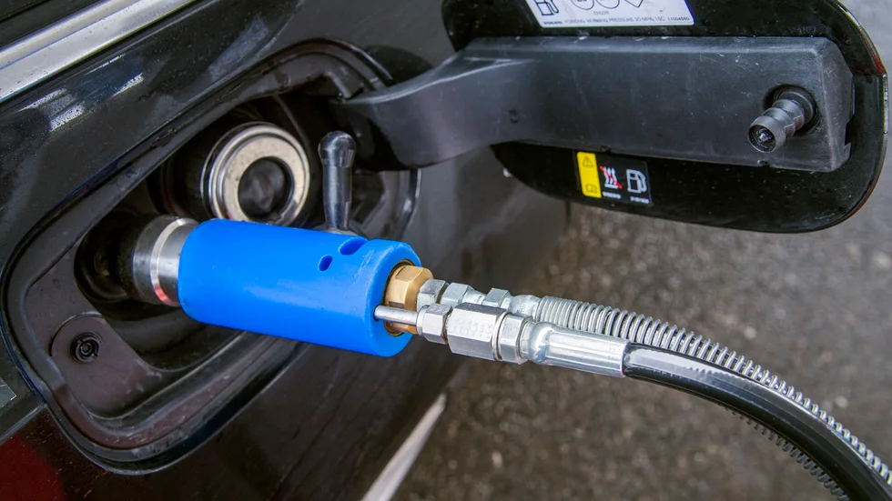 Genom att möjliggöra ett klimatsmart och lokalproducerat drivmedel kan kommunen nu ta ytterligare steg mot det djärva målet att bli klimatpositivt till 2045, skriver företrädare för Eskilstuna Biogas planerade biogasanläggning.