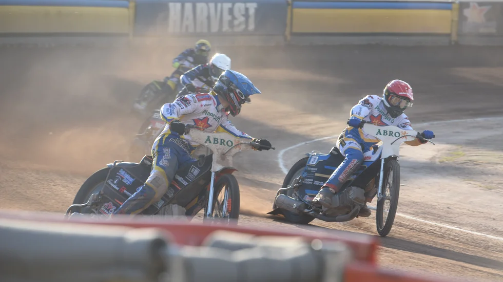 Jacob Thorsell vann nionde heatet före Rasmus Jensen och såg till att Dackarna gjorde ett avgörande ryck till 34-20.