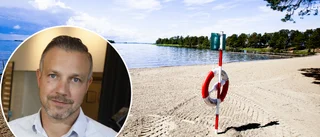 Kommunen: Håll avstånd på badet – annars stänger vi 