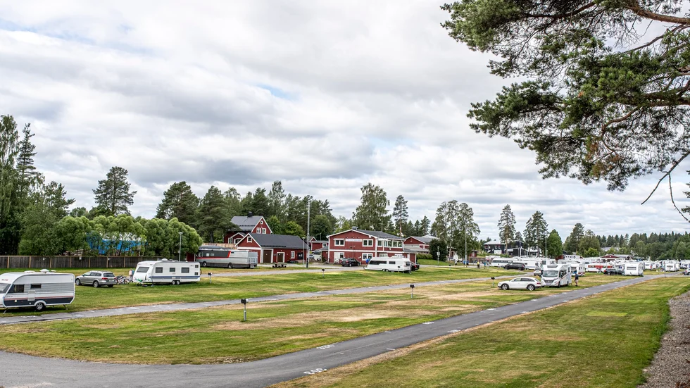 Cirka 150 av 400 ekipage lämnade Skellefteå camping i lördags. 