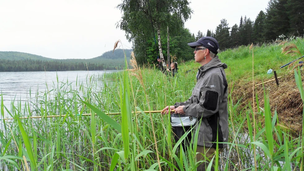 Norsjö sportfiskeklubbs ordförande Harriet Jonsson under SM-tävlingen 2011.