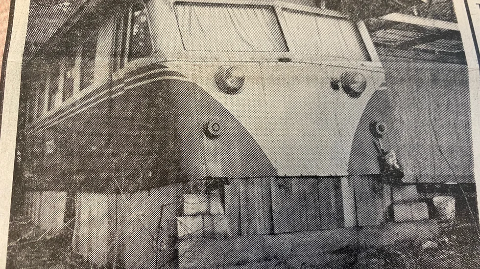 Rälsbussen som blev sommarstuga. 
