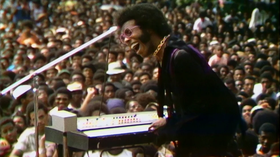 Sly Stone på Harlem Cultural Festival 1969, från dokumentären "Summer of soul." Pressbild.