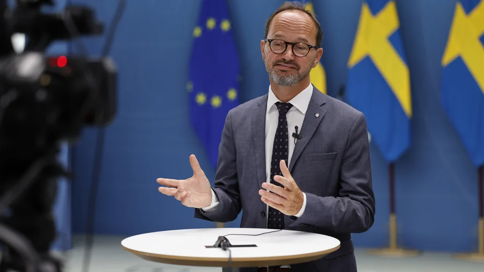 På en pressträff i regeringskansliet meddelade infrastrukturminister Tomas Eneroth (S) att regeringen ska finansiera hela den sedan länge planerade Norrbotniabanan.