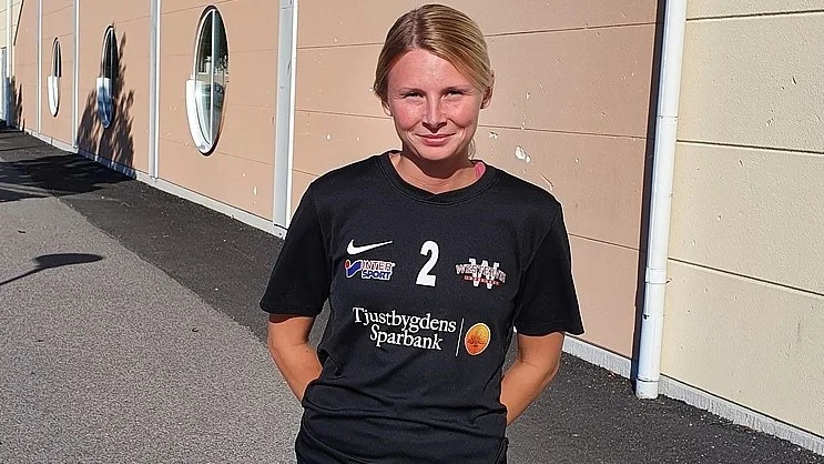 Elin Andersson byter VIBK mot WIBK.