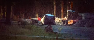 Mordutredningen: 32-åringens agerande kartläggs • Brinnande bil fortsatt intressant