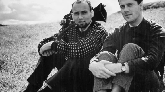 ”Norrländska tv-teamet” blev det kallade, fotografen Per-Åke Blidegård (vänster) och Eric Forsgren.