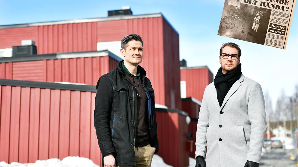 I närheten av brottsplatsen efter 29 år. Poliserna Ola Ehrenberg (till vänster) och Joakim Oja arbetar med att utreda grova våldsbrott som betecknas som ”kalla fall”. Nu kan de berätta om nyinkomna tips kring Jessicamordet 1992 som innebär att det finns en alternativ gärningsman ”som är lika intressant som den person som begärdes häktad 1996”.
