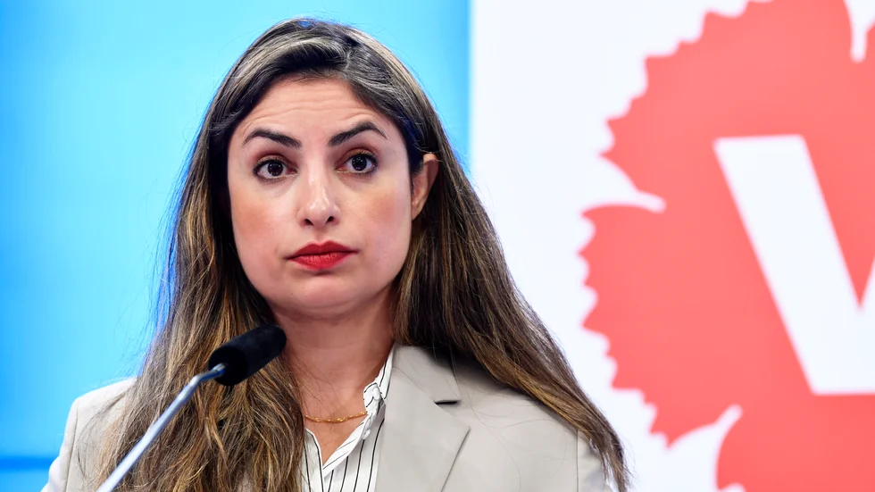 Vänsterpartiets partiledare Nooshi Dadgostar saknar förtroende för statsminister Stefan Löfven.
