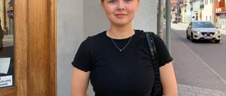 Ida, 17, fick boka uppkörningen nio månader i förväg: "Blir dyrt att ta lektioner bara för att hålla igång"