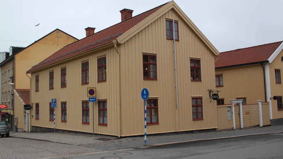 Trä passar bättre än betong i Vimmerbys centrala miljöer, tycker insändarskribenten.