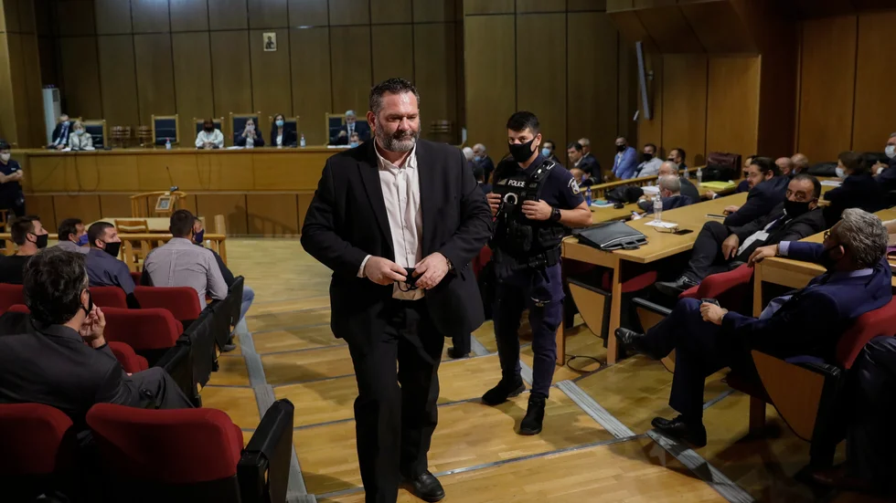 Den grekiske EU-parlamentarikern Ioannis Lagos under rättegången mot honom i Aten i oktober i fjol.
