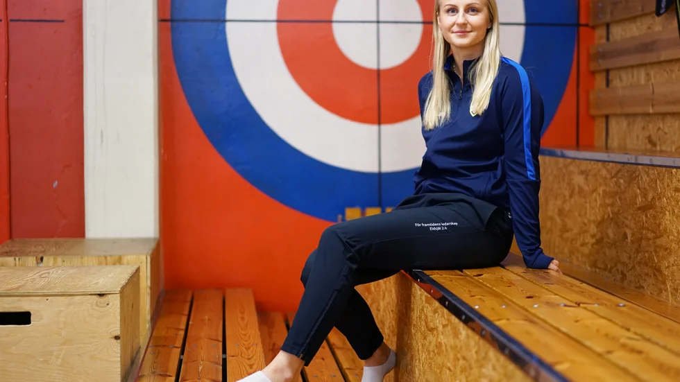 "Vi som förening vill inte stå och stampa i samma gamla spår ", säger IFK Linköping BK:s tränare Elvira Jakobsson angående att få in fler funktionsnedsatta i föreningen. 