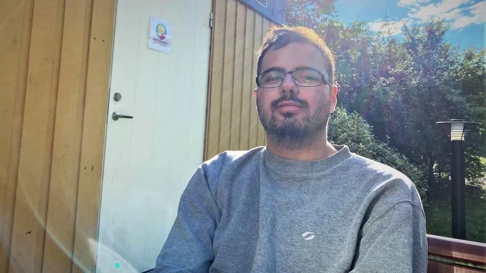 "När det händer sådana här saker så funderar man - ska man verkligen bo kvar här", säger Yazan Omarien.