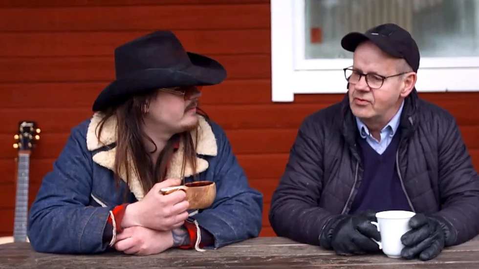 Pappa Erik Lundman väntar spänt på besked. "Som pappa till Fredrik ska jag vara jävligt stolt. Han har en egen röst och han har ett eget sätt. Fredrik är Fredrik, han är ingen annan", säger han.