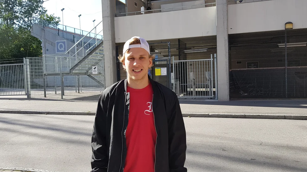 Corey Mackin är förväntansfull inför vad som komma skall i Vita Hästen-tröjan.